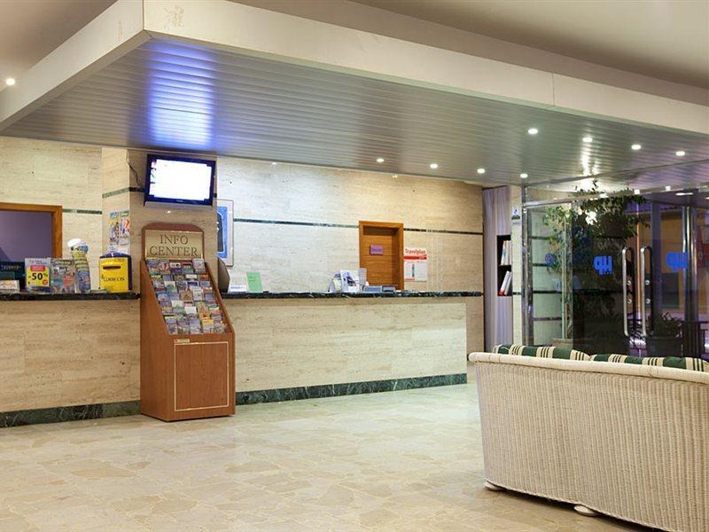 Planet One Hotel